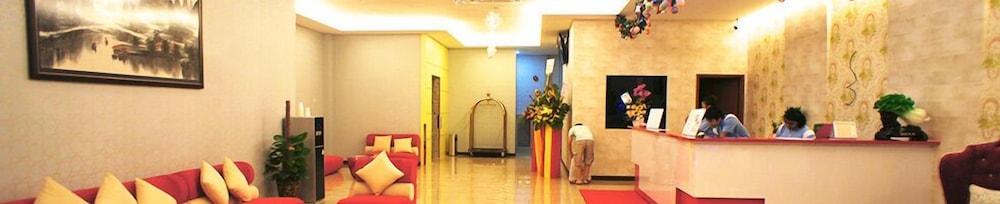 Hotel Zamburger Bukit Indah Джохор-Бару Екстер'єр фото
